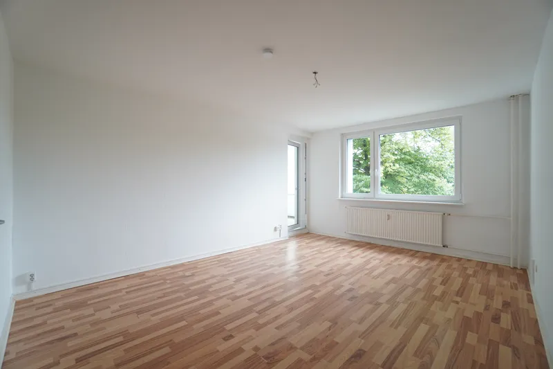 Schöne Wohnung in gepflegtem Neubau*Bad*EBK*Balkon*schöne Aussicht — photo 1